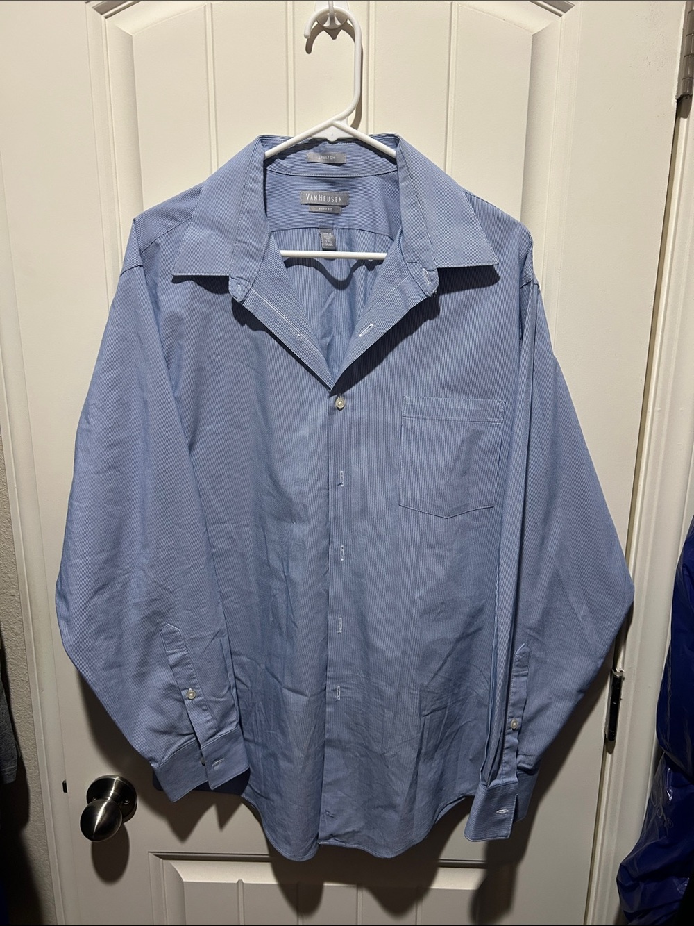 Van Heusen Light Blue Men's Long-Sleeve Dress Shirt